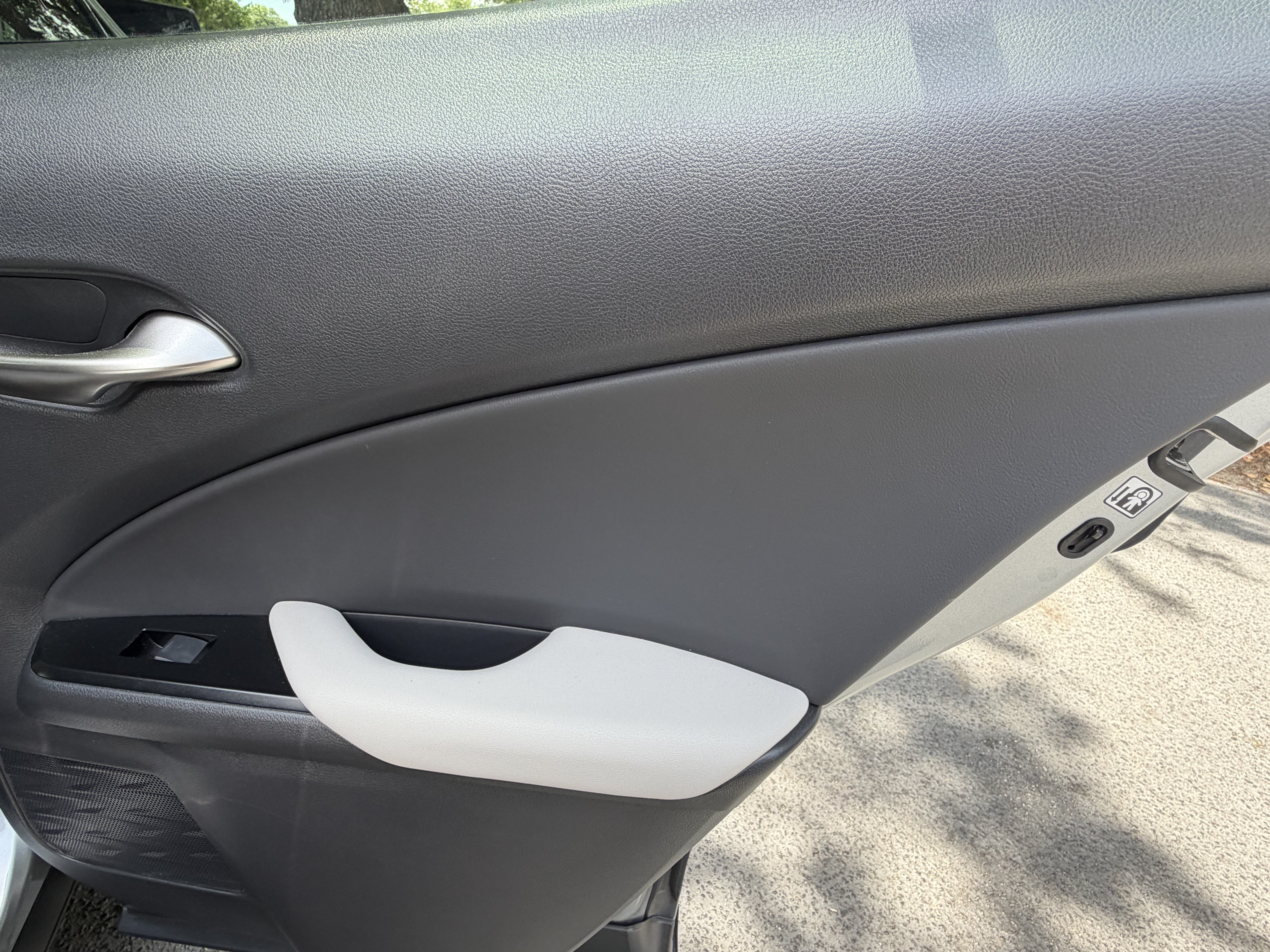 Used 2024 Lexus UX 250h F Sport FWD image 39