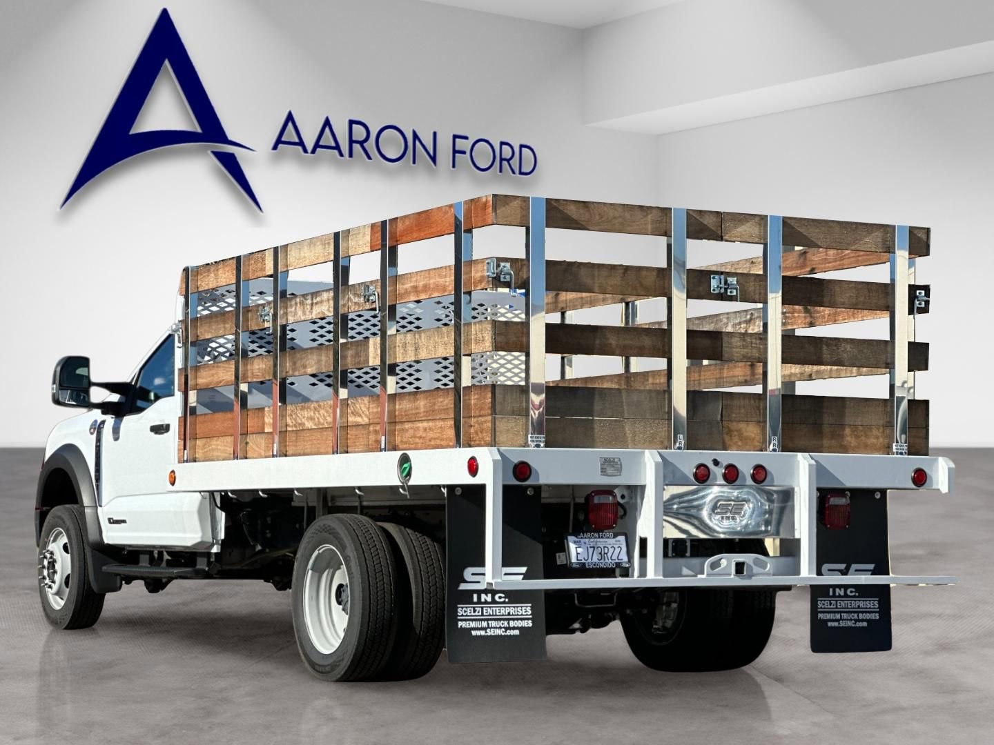 Used 2024 Ford F450 XL w/ XL Chrome Package image 4