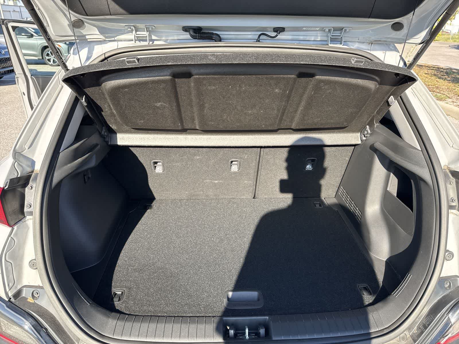 Used 2022 Hyundai Kona SEL FWD image 41