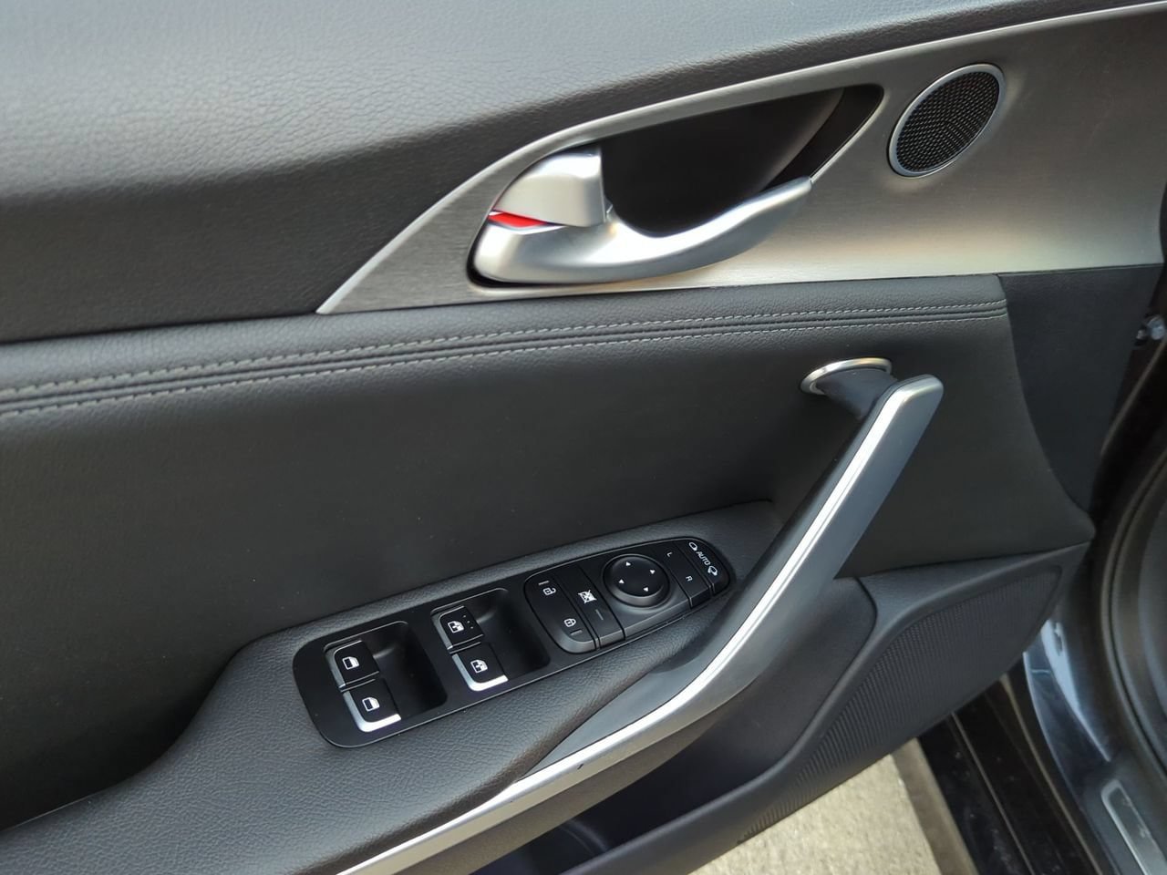 Used 2019 Kia Stinger GT RWD image 8