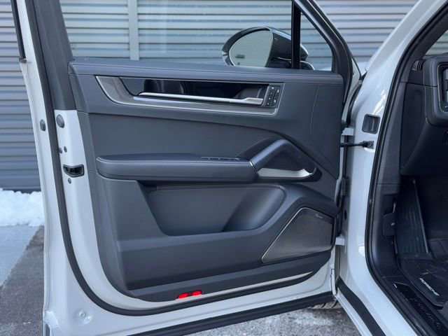 New 2025 Porsche Cayenne Turbo image 14