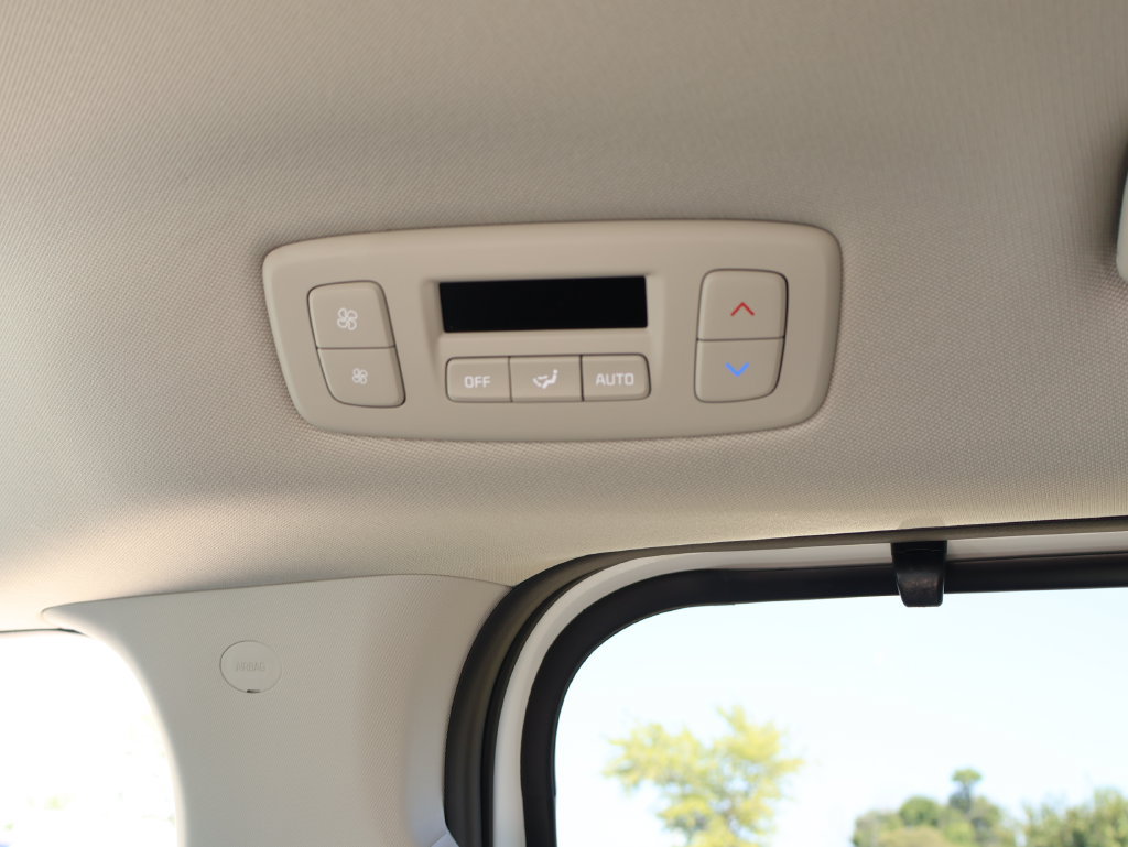 New 2027 Kia Carnival SX w/ Dark Edition Package FWD image 17