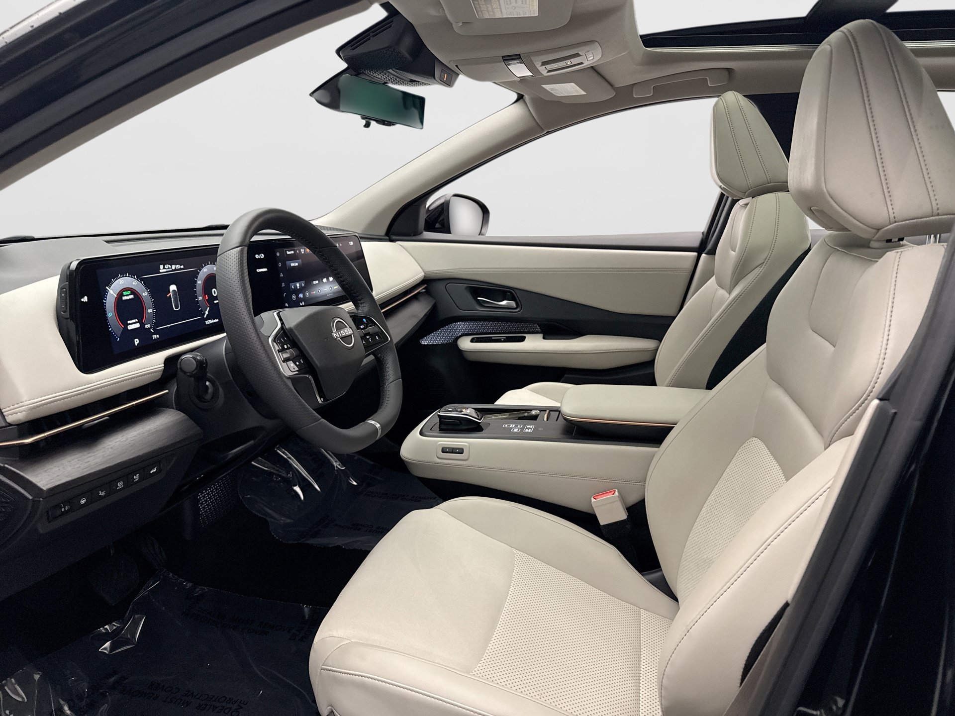 Used 2024 Nissan Ariya AWD image 10