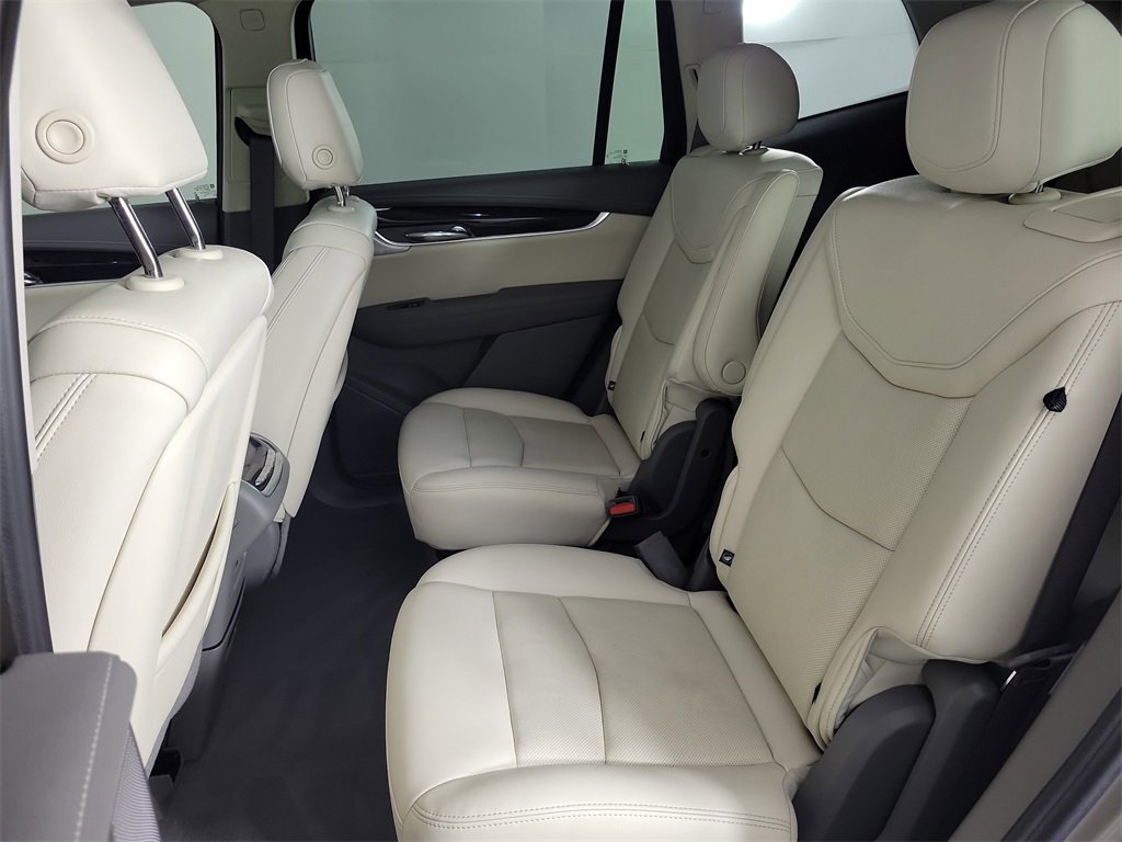 Certified 2022 Cadillac XT6 Premium Luxury w/ Technology Package image 12