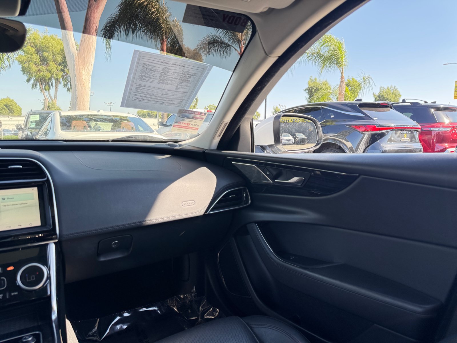 Used 2020 Jaguar XE S RWD image 18