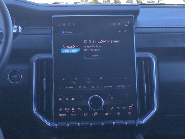 Used 2025 GMC Acadia Elevation image 17