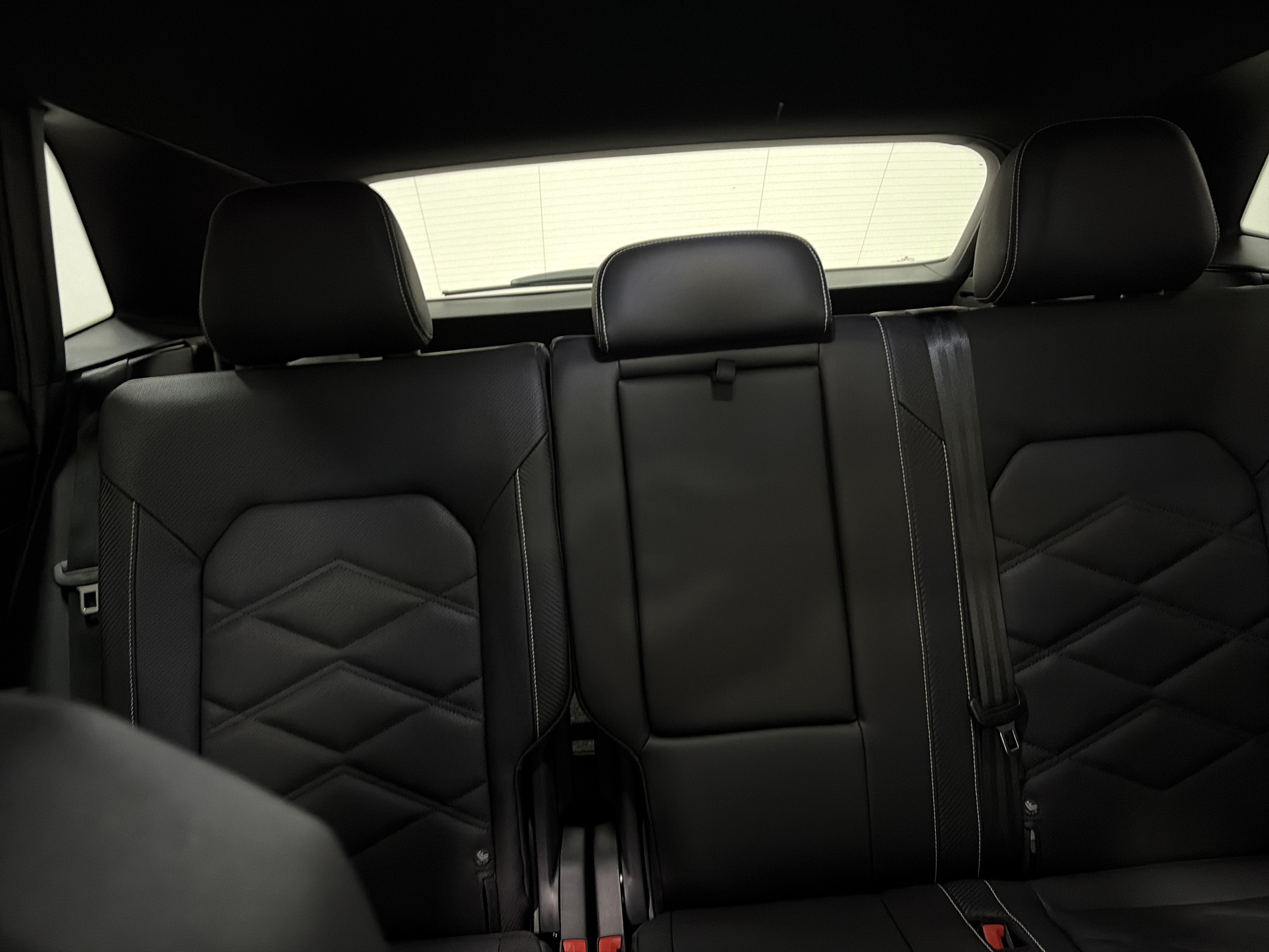 New 2026 Volkswagen Atlas Cross Sport SE AWD/4WD image 32