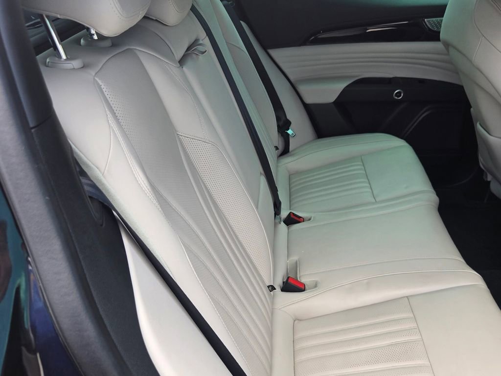 Used 2023 Maserati Grecale Modena AWD/4WD image 7