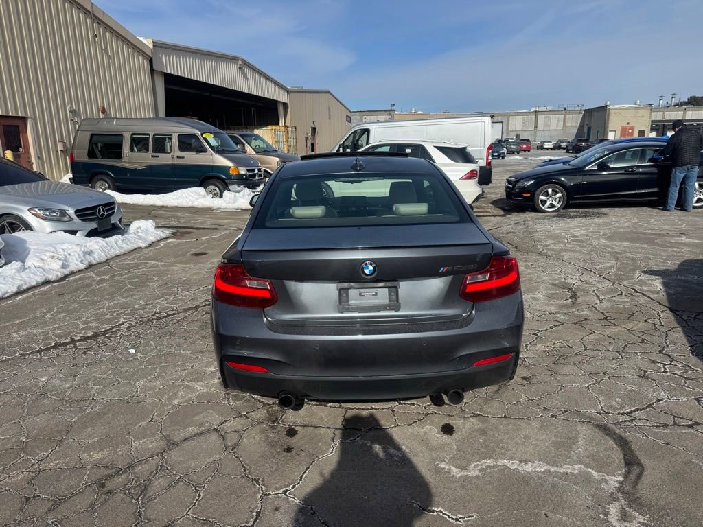 Used 2015 BMW M235i Coupe image 8