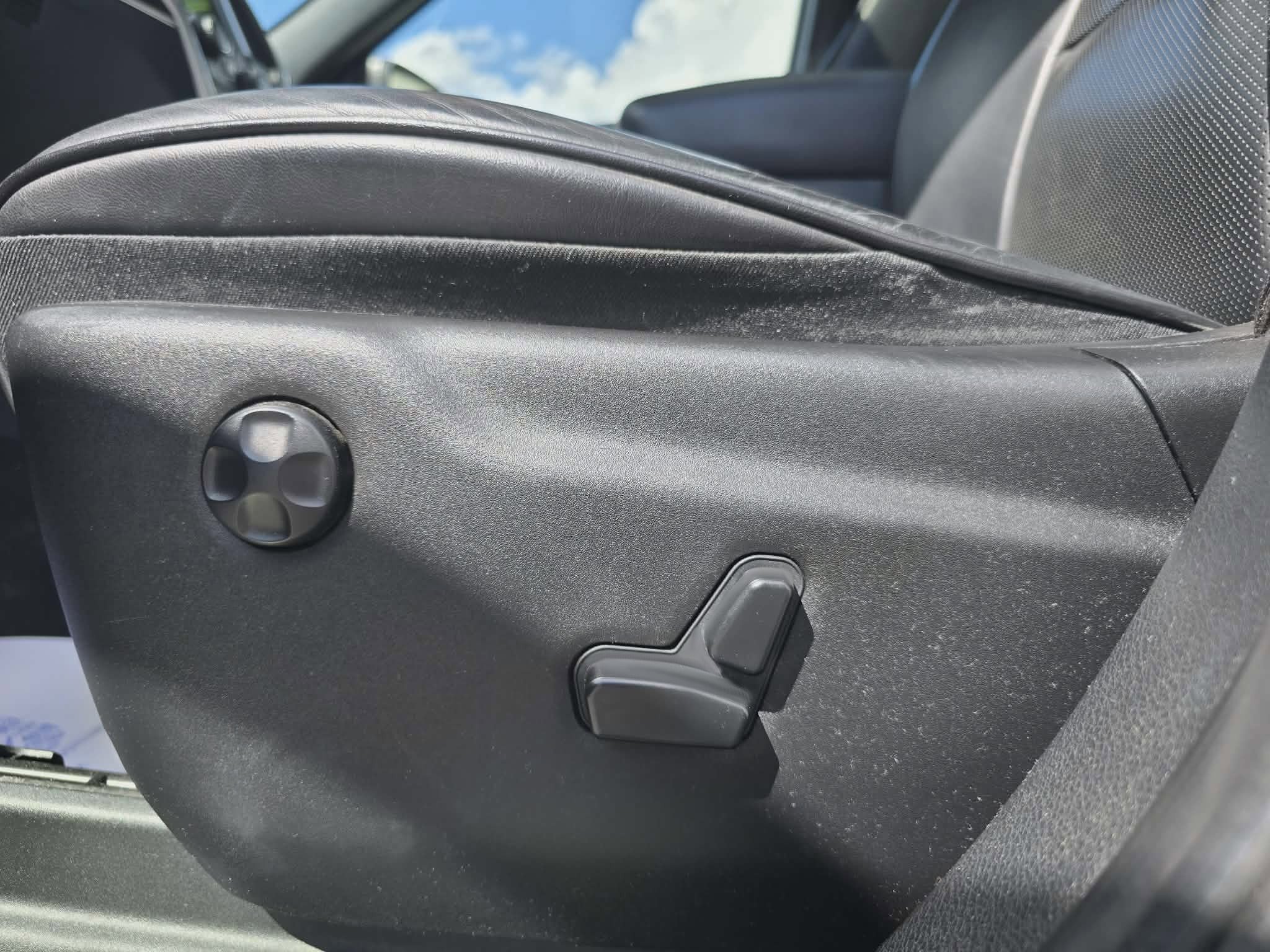 Used 2016 Jeep Grand Cherokee High Altitude AWD/4WD image 13