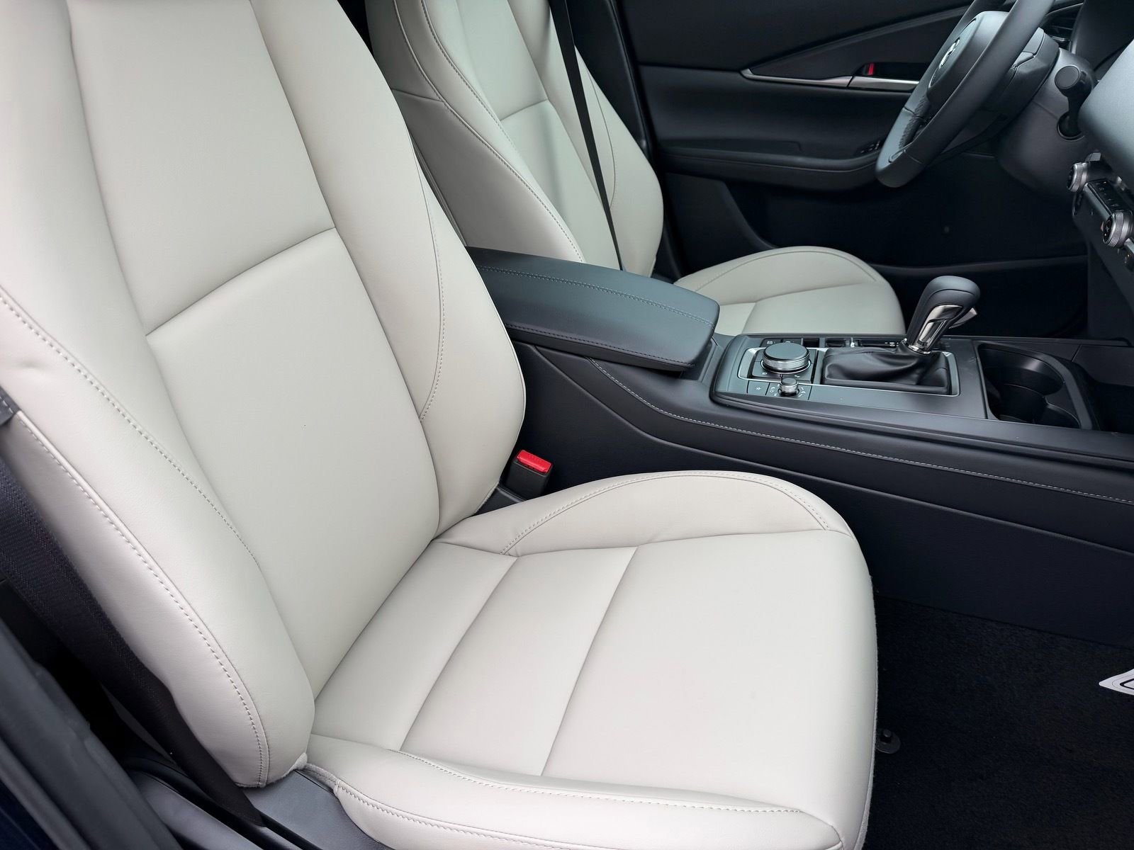 New 2026 MAZDA CX-30 AWD 2.5 S w/ Select Sport Pkg image 11