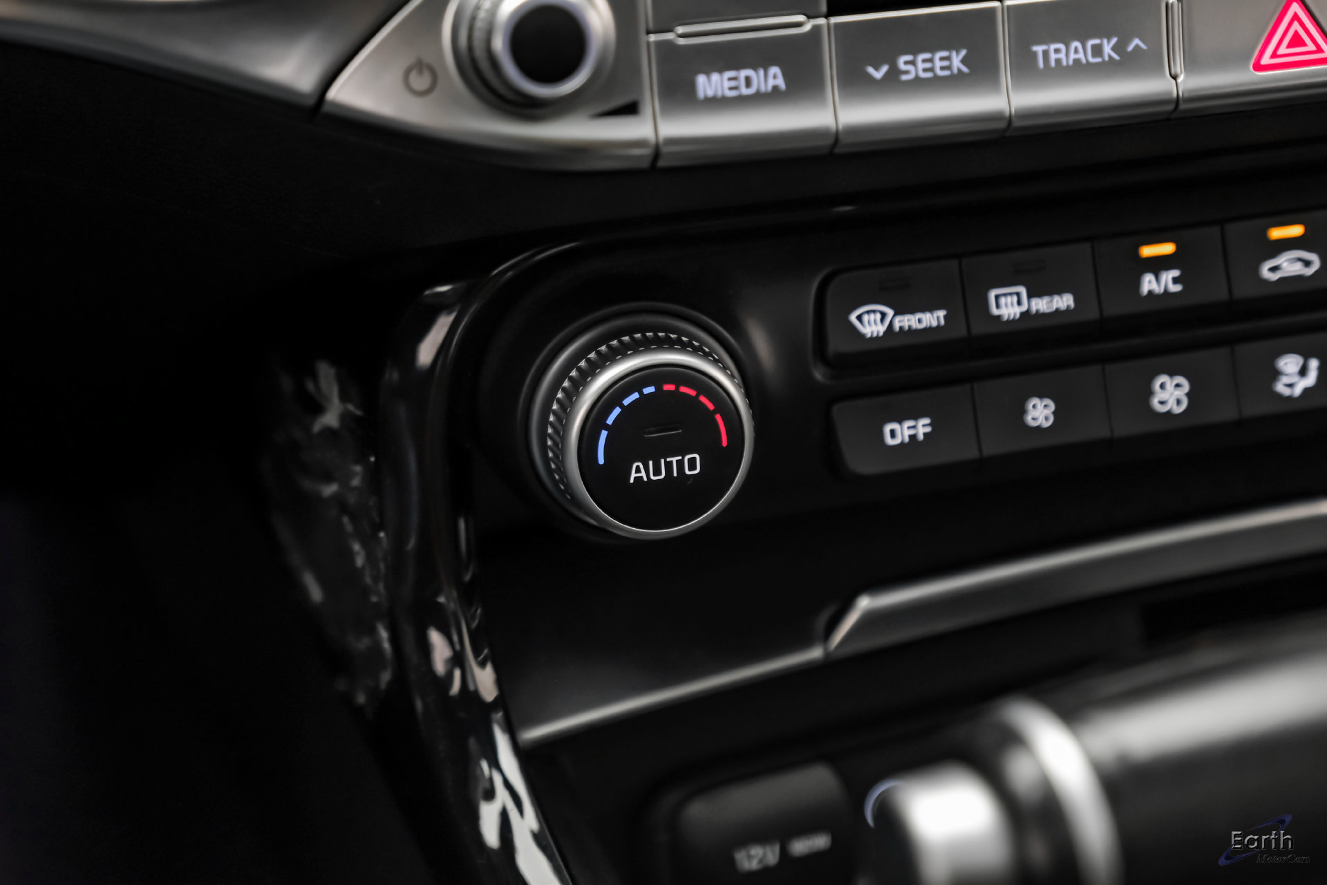 Used 2019 Kia Stinger GTS RWD image 69