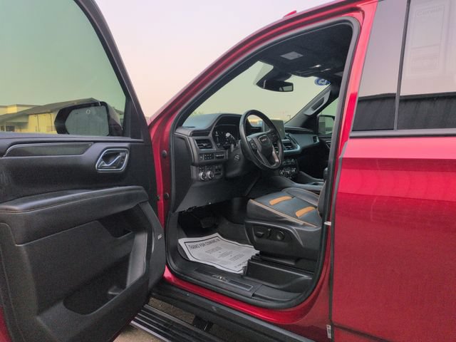 Used 2023 GMC Yukon XL AT4 w/ AT4 Premium Plus Package AWD/4WD image 9