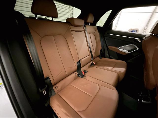 Used 2020 Audi Q3 2.0T Premium Plus w/ Premium Plus Package AWD/4WD image 26