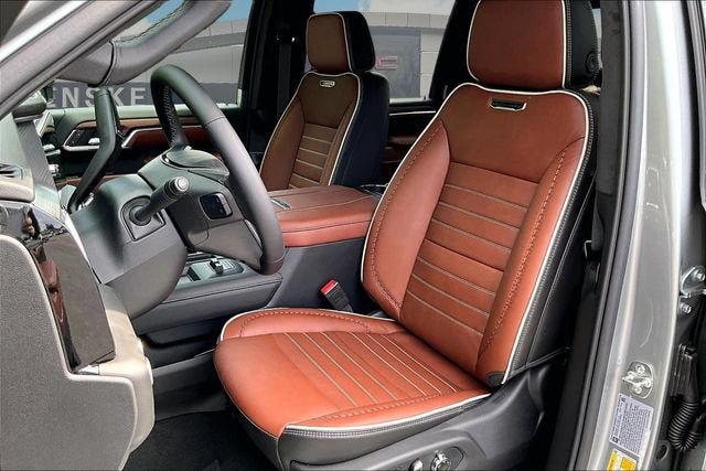 New 2026 GMC Sierra 3500 Denali Ultimate AWD/4WD image 10