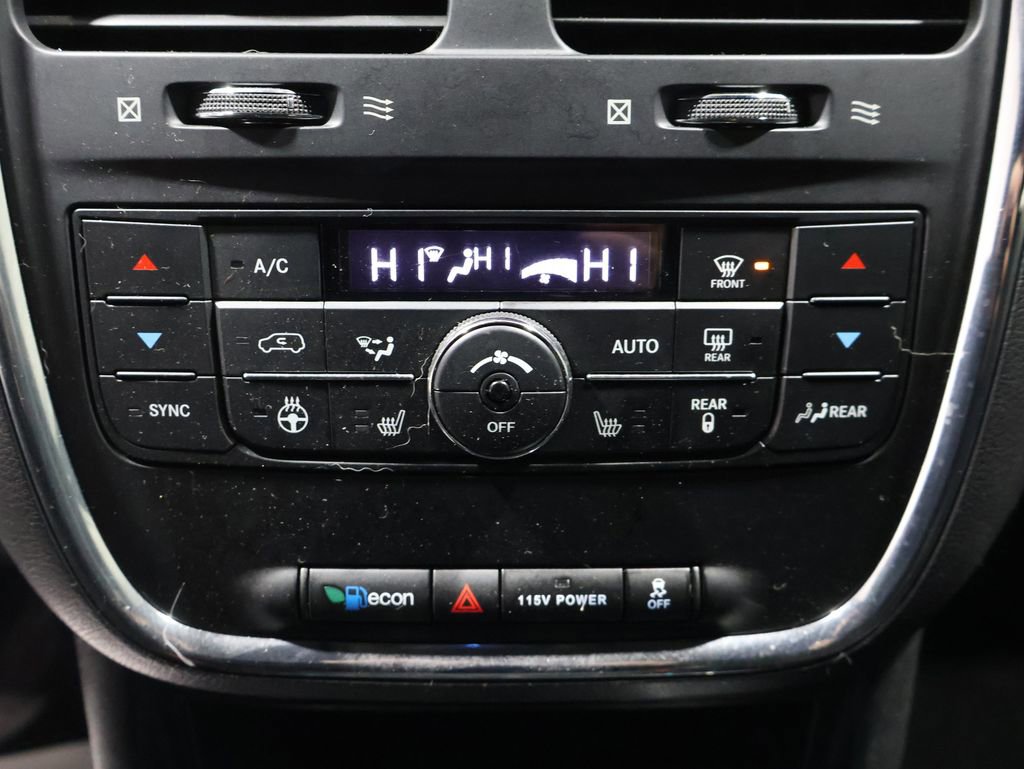 Used 2017 Dodge Grand Caravan GT image 28