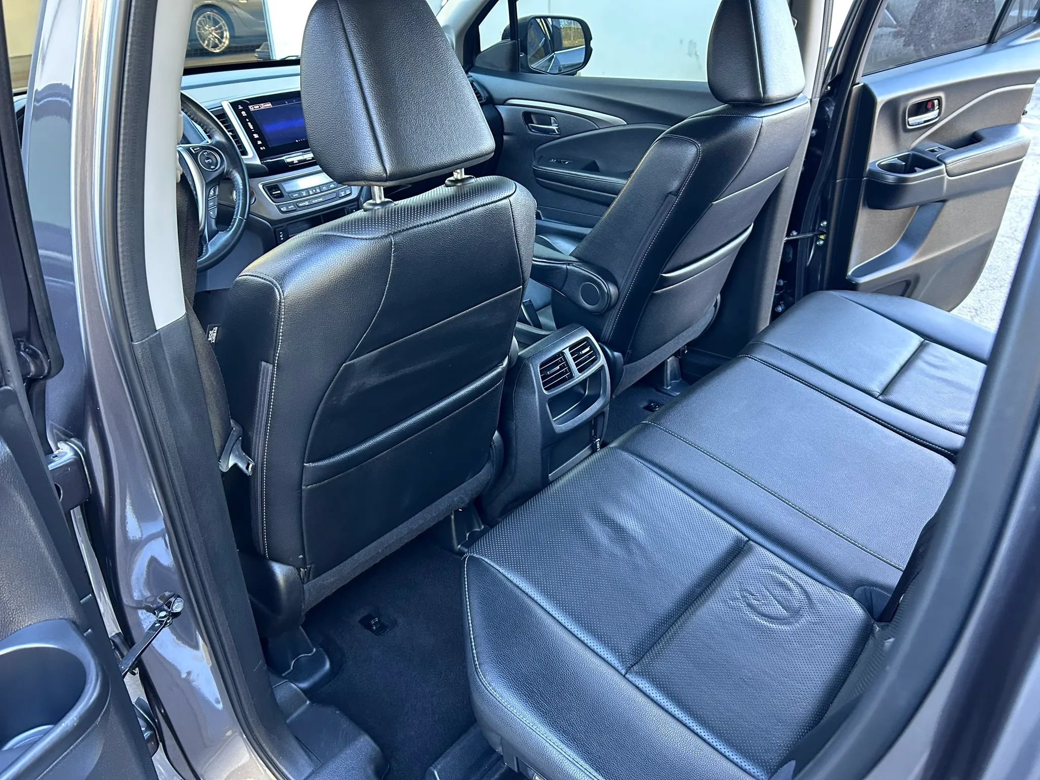 Used 2018 Honda Ridgeline RTL-T image 32