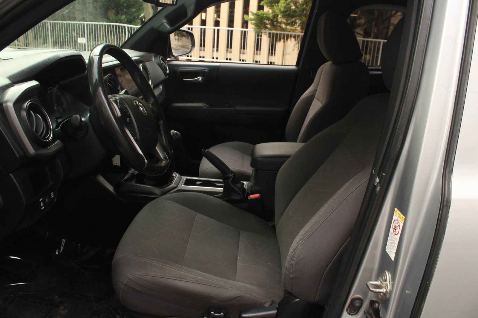 Used 2019 Toyota Tacoma TRD Sport AWD/4WD image 14