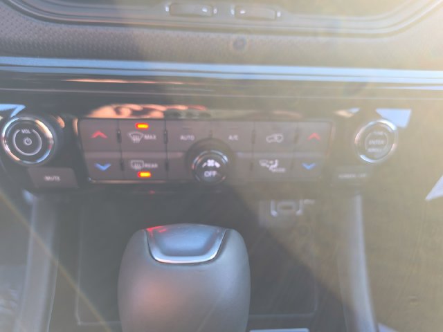New 2026 Jeep Compass Limited w/ Sun, Sound & Navigation Group AWD/4WD image 16
