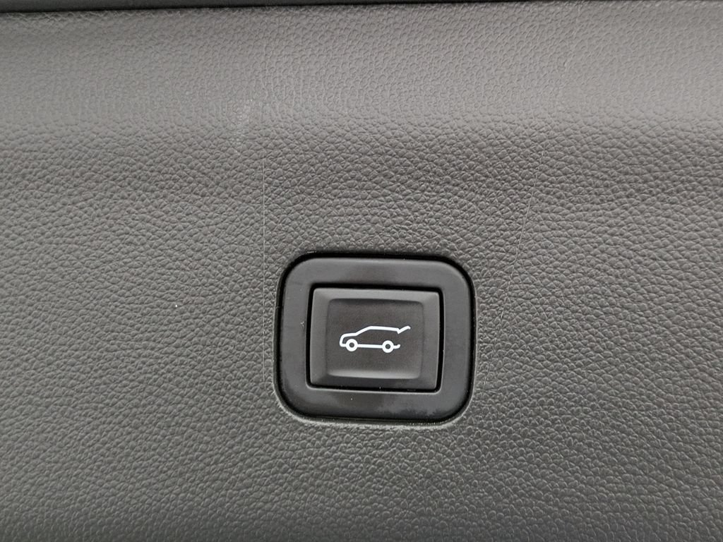 Used 2023 Buick Enclave Essence w/ Experience Buick Package AWD/4WD image 21