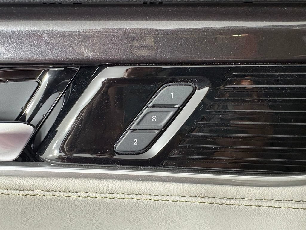 Used 2022 Jeep Wagoneer Series I w/ Convenience Group I RWD image 17