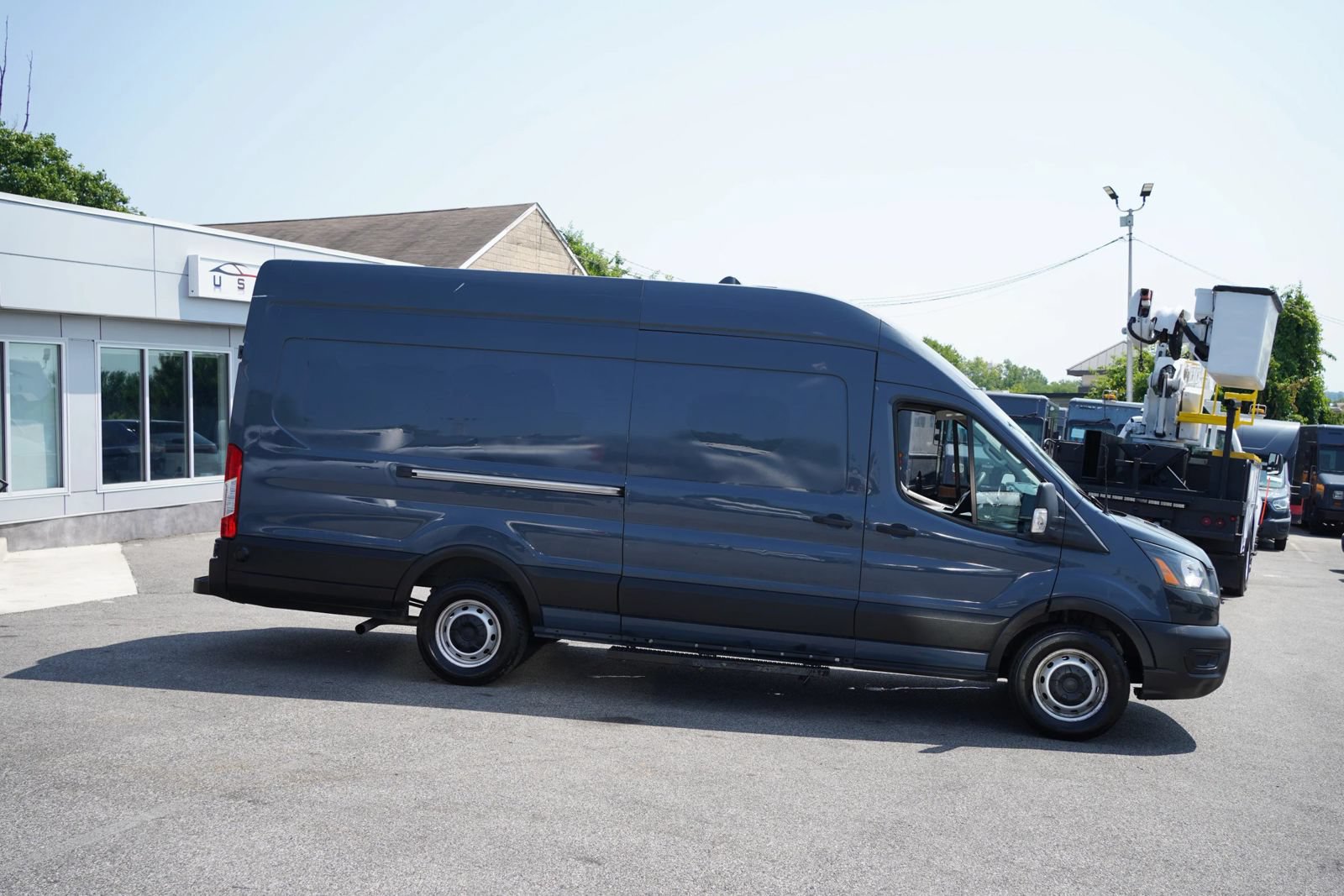 Used 2020 Ford Transit 250 148 High Roof Extended RWD image 7