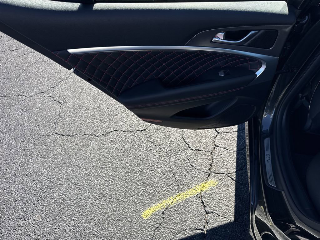 Used 2025 Genesis G70 3.3T Advanced w/ Sport Prestige Package image 21