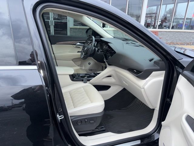 Used 2022 Buick Envision Avenir w/ Technology Package II image 6