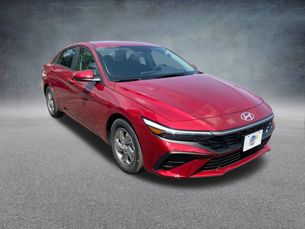 Used 2025 Hyundai Elantra SE image 34