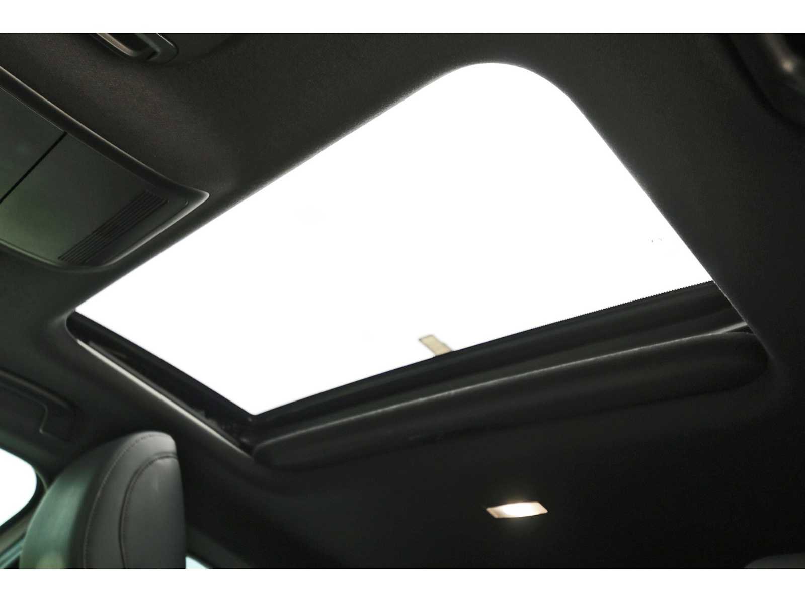 Used 2023 MAZDA MAZDA3 s image 28