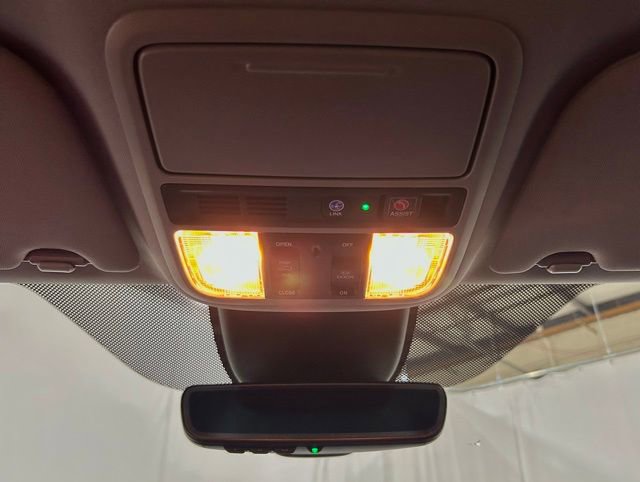 Used 2023 Honda Odyssey Elite image 59