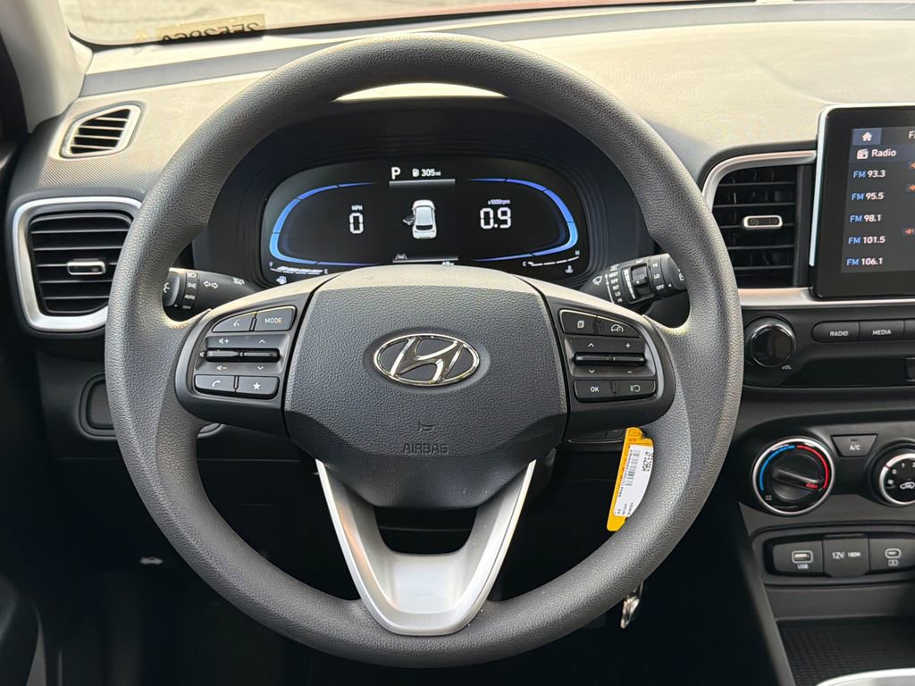 Used 2024 Hyundai Venue SE image 23