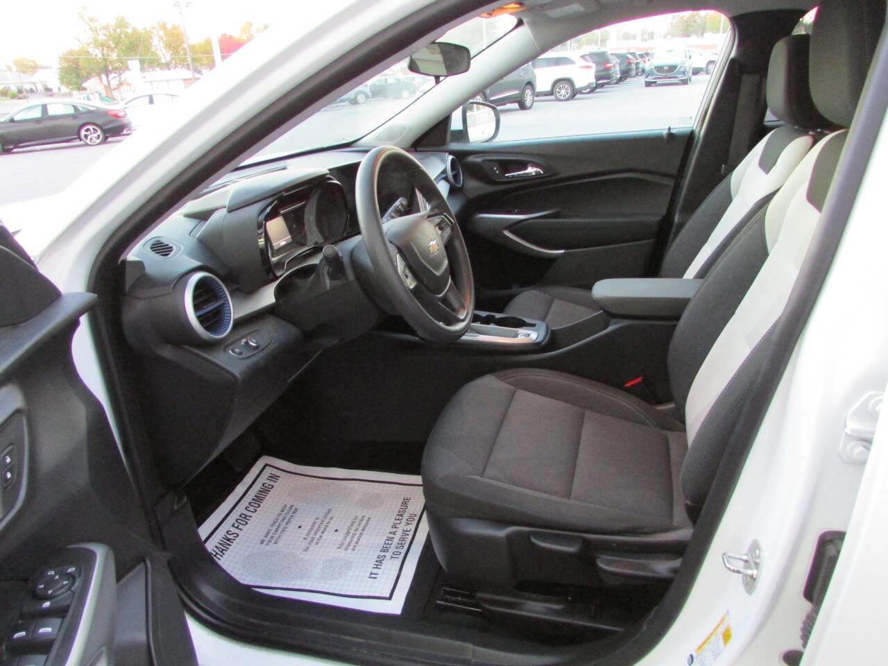 Used 2024 Chevrolet Trax LS w/ LS Convenience Package image 6