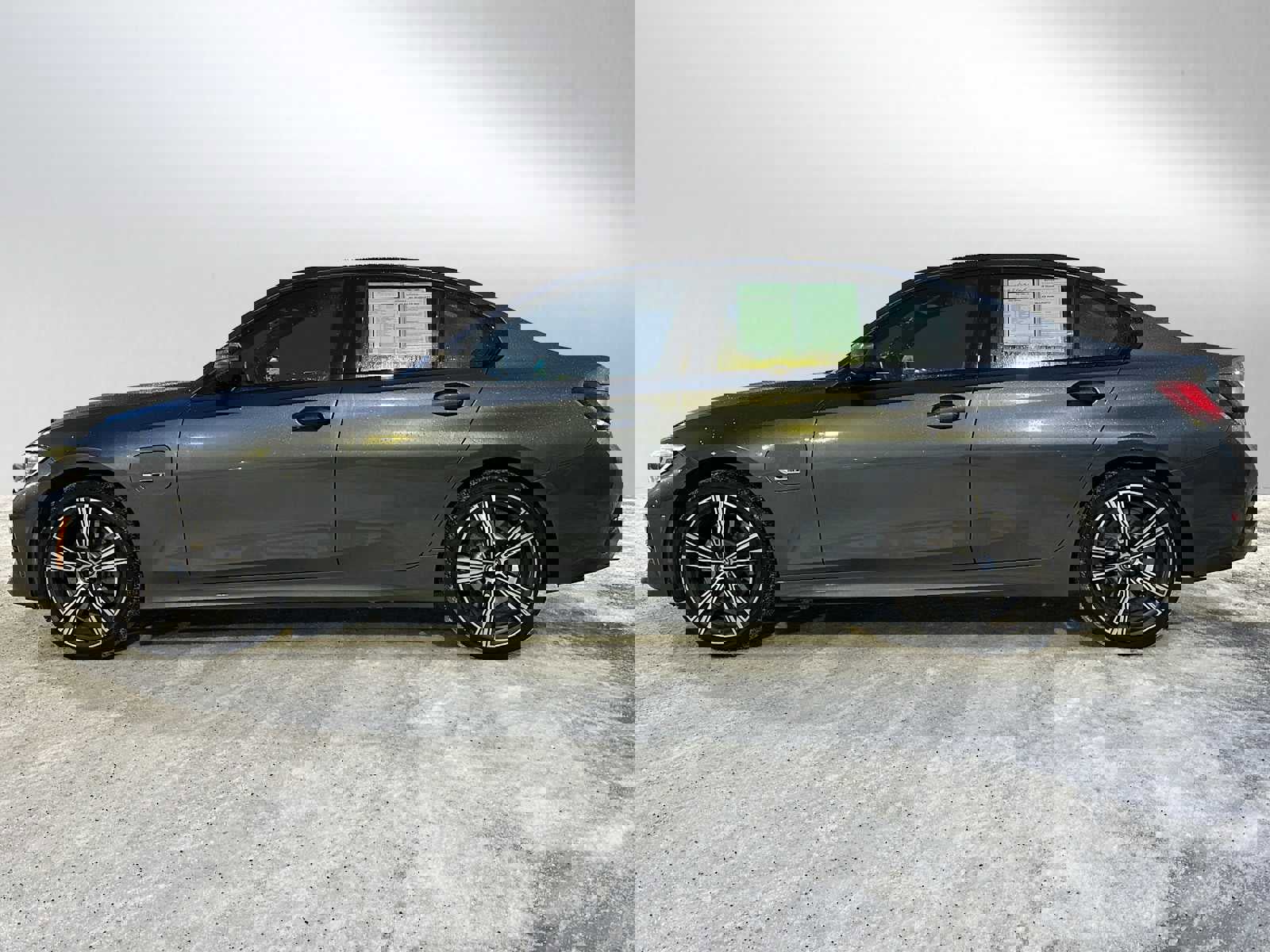 Used 2022 BMW 330e xDrive w/ Driving Assistance Package image 6