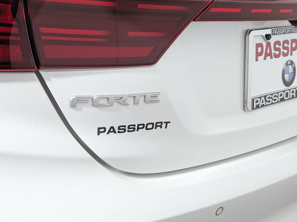 Used 2024 Kia Forte GT FWD image 11