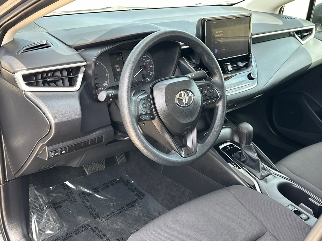 Used 2025 Toyota Corolla LE image 17