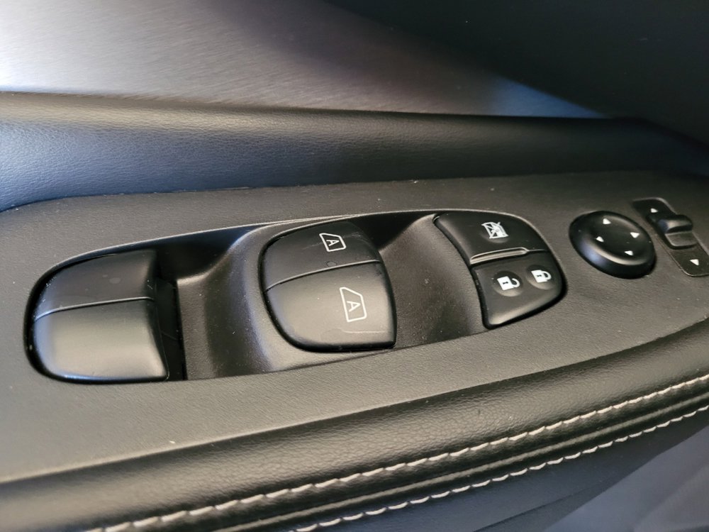 Used 2019 Nissan Murano S AWD/4WD image 27