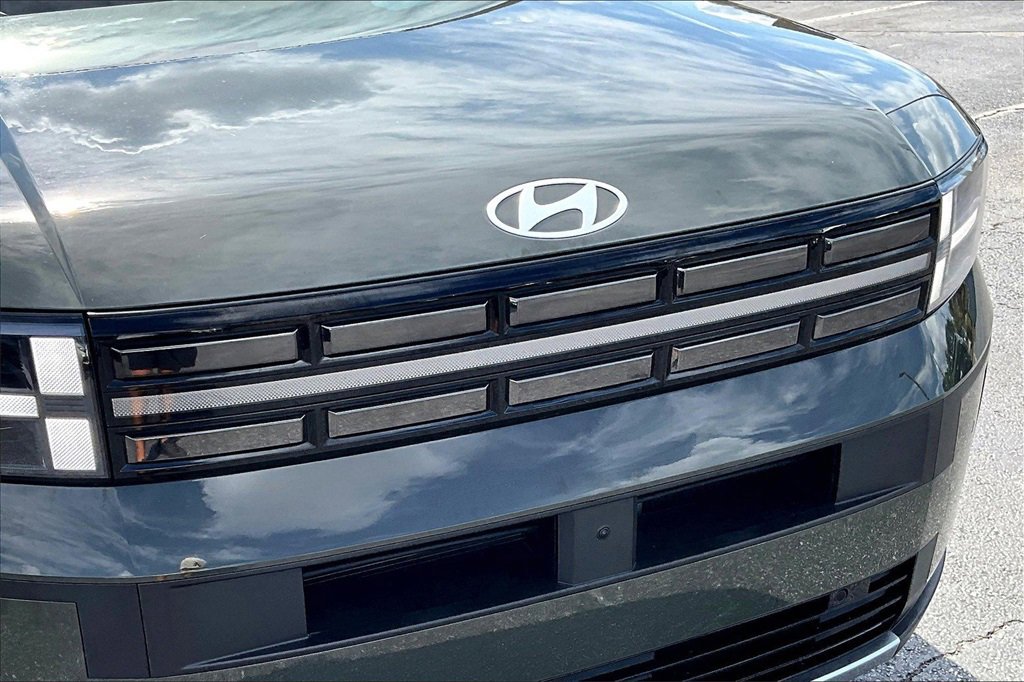 Used 2025 Hyundai Santa Fe Limited image 33