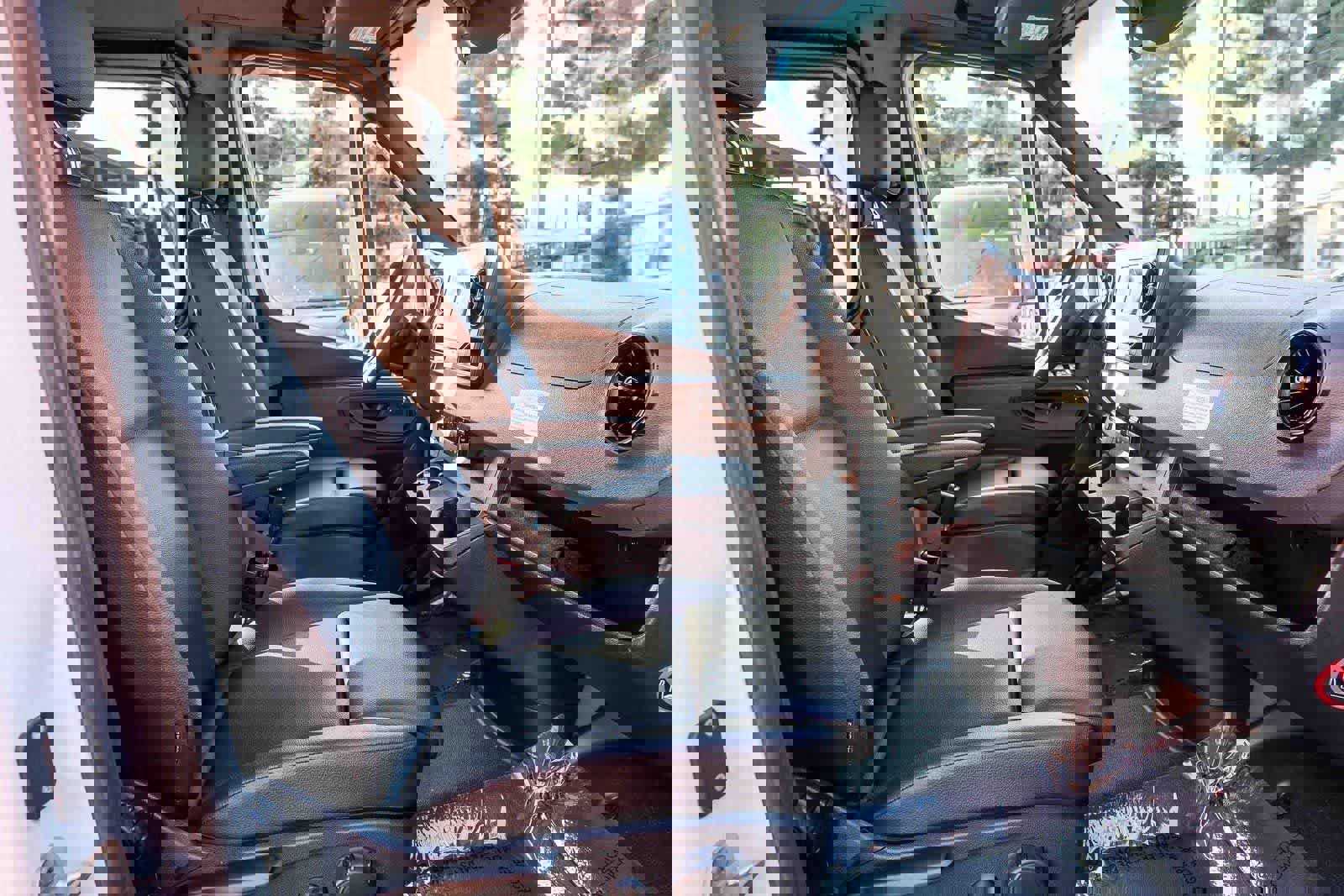 Used 2024 Mercedes-Benz Sprinter 2500 image 18