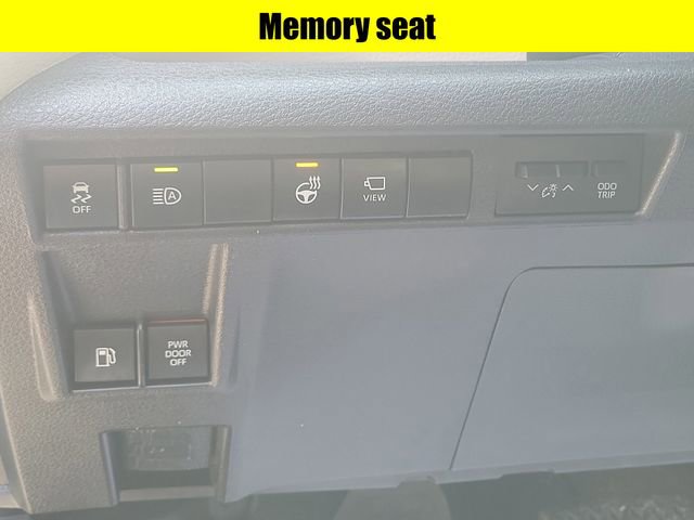 Used 2021 Toyota Sienna Platinum image 20