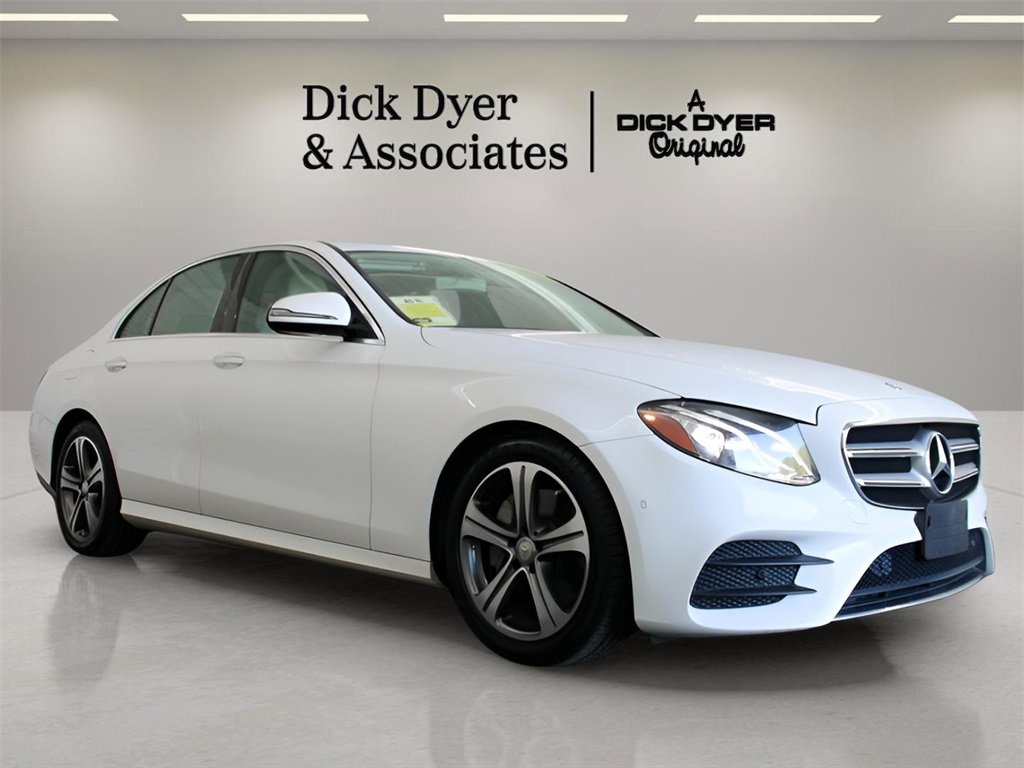 Used 2017 Mercedes-Benz E 300 4MATIC image 11
