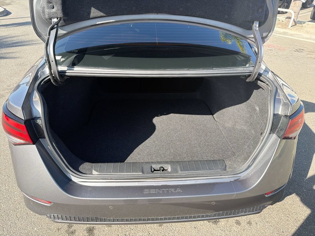 Used 2020 Nissan Sentra SV FWD image 19