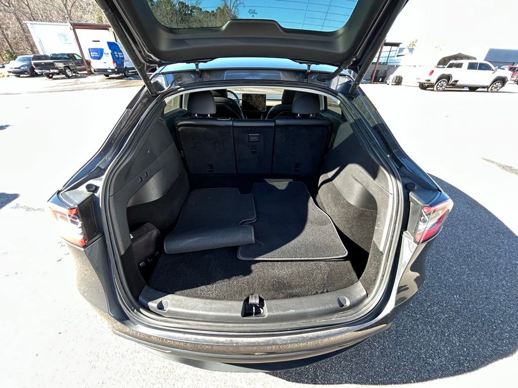 Used 2020 Tesla Model Y Long Range image 25
