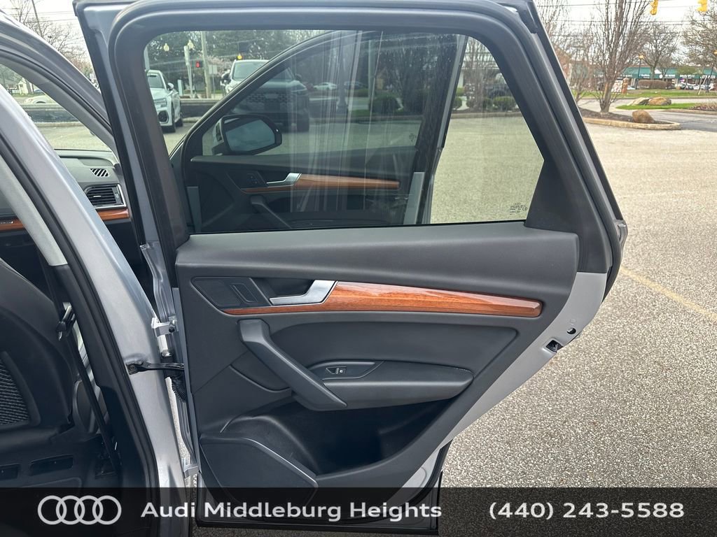 Certified 2023 Audi Q5 2.0T Premium w/ Convenience Package image 17