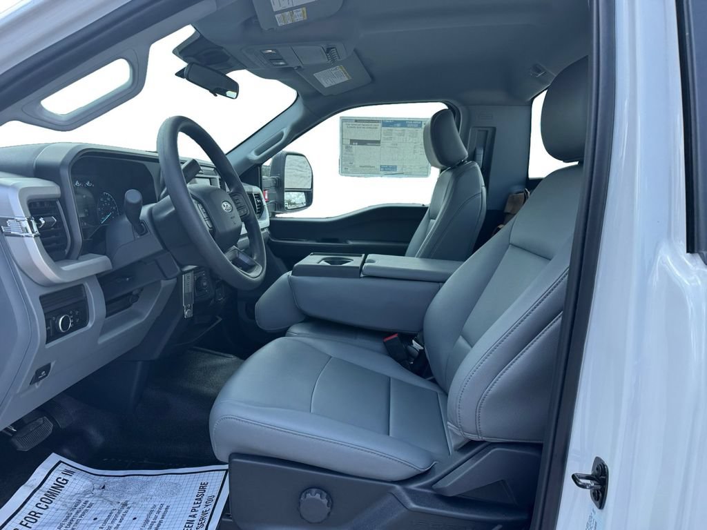 New 2026 Ford F550 4x4 Regular Cab Super Duty image 11