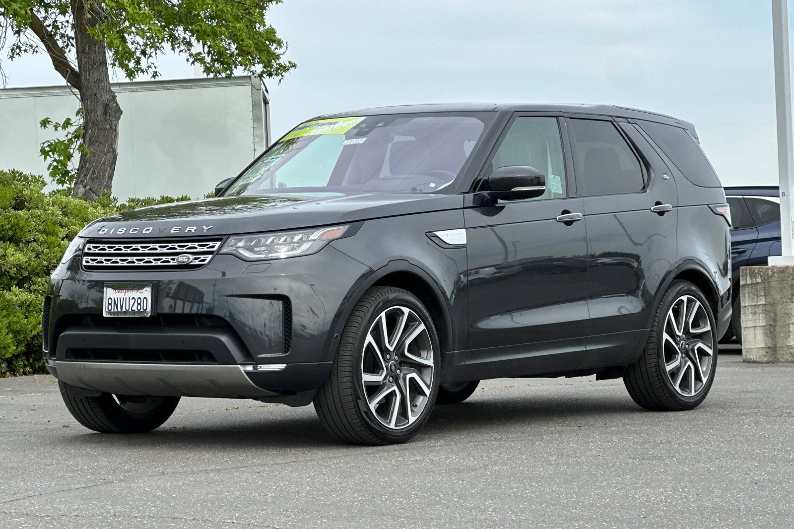 Used 2020 Land Rover Discovery HSE Luxury image 8