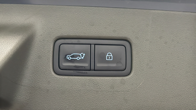 Used 2025 Hyundai Santa Fe Calligraphy AWD/4WD image 30