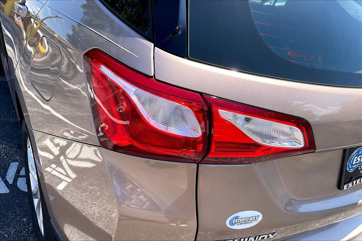 Used 2018 Chevrolet Equinox LS FWD image 28