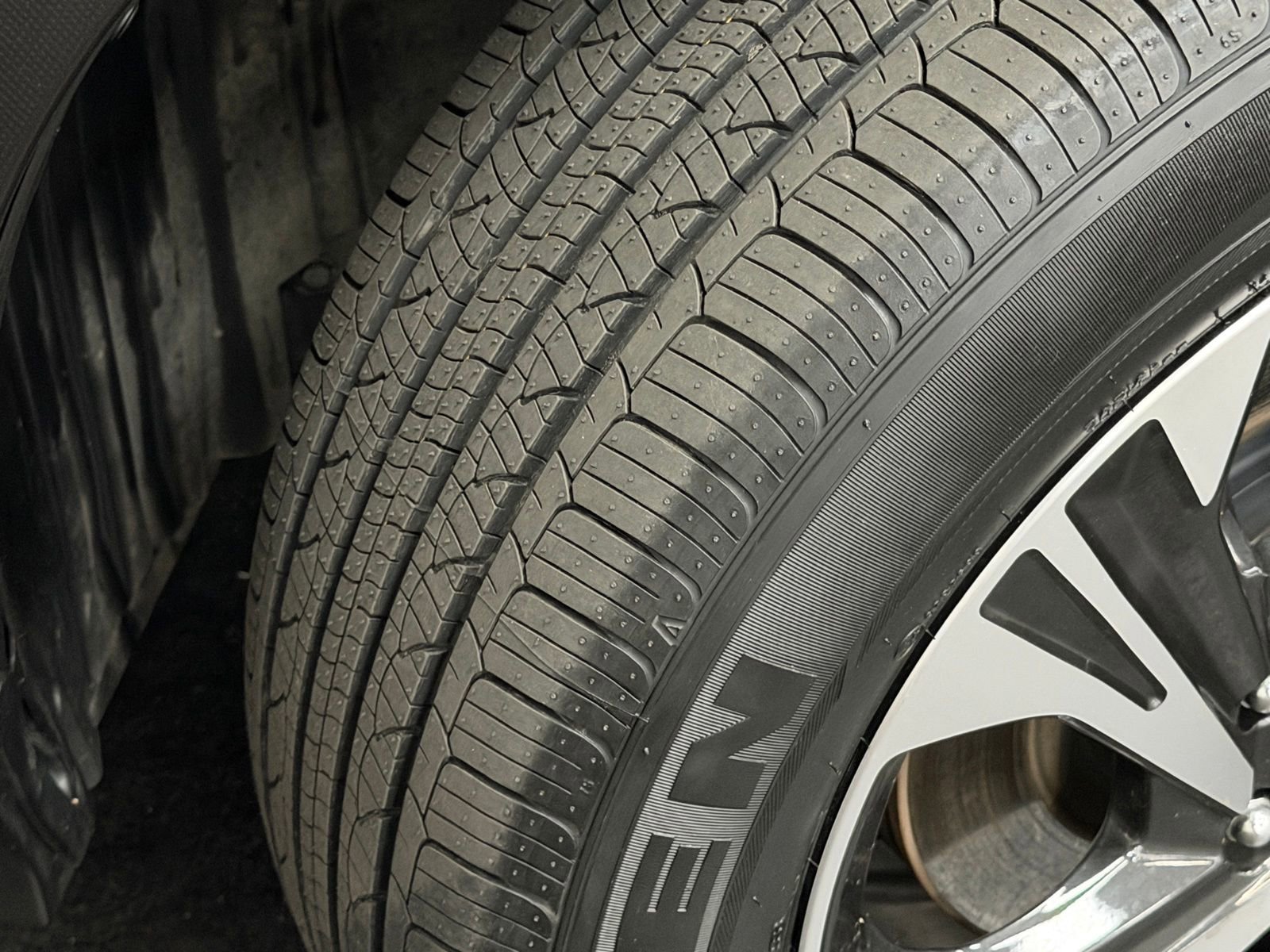 Used 2024 Subaru Crosstrek 2.0i Premium w/ Popular Package #3 image 18