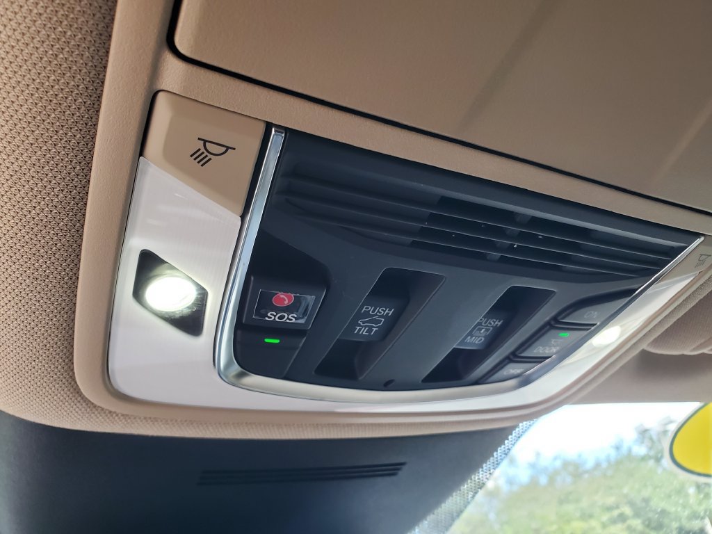 Certified 2025 Acura MDX w/ Technology Package FWD image 34